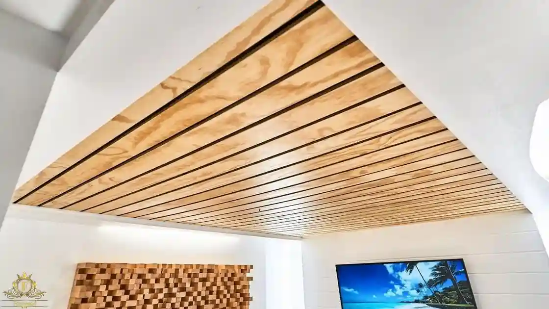 چوب کاری روی سقف